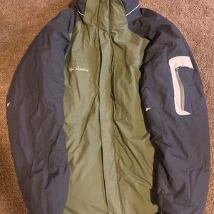 Columbia men’s jacket. Green and grey